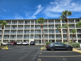 3250 Lake Bayshore Dr Unit O504, Bradenton, FL 34205