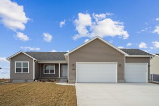 1654 Dalton St, Jesup, IA 50648