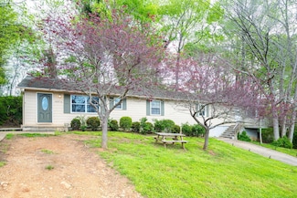 107 Jane Manor Cir, Soddy Daisy, TN 37379