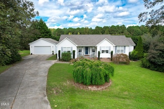 86 Troy Dr, Clayton, NC 27520