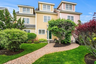49 Intrepid Cir, Marblehead, MA 01945