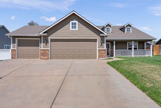 1012 E Stone Path St, Derby, KS 67037