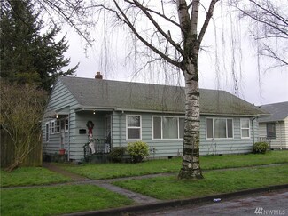 1035 18th Ave, Longview, WA 98632