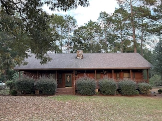 119 Whispering Pines Dr, Bainbridge, GA 39819
