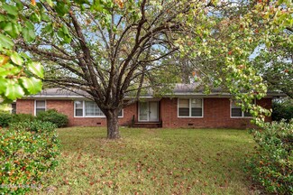 1201 E 10th St, Greenville, NC 27858