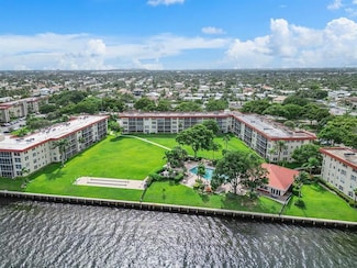 3100 NE 48th Ct Unit 415, Lighthouse Point, FL 33064