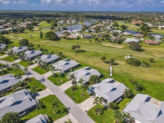 6677 SE Yorktown Dr, Hobe Sound, FL 33455