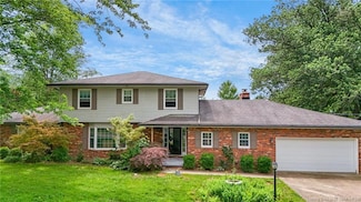 925 W Hancock Rd, Scottsburg, IN 47170