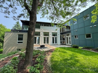 2206 Grant Ct, Northfield, MN 55057
