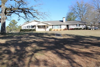 2160 Highway 371 E, Nashville, AR 71852