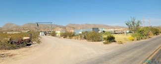 13 Snappy Ln, Truth Or Consequences, NM 87901