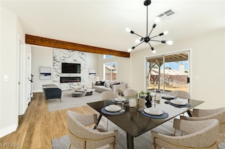 1724 Navajo Lake Way, Las Vegas, NV 89128