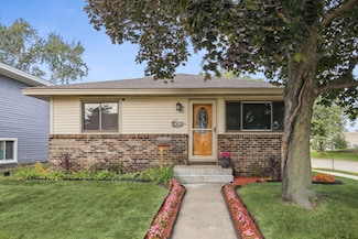2624 3rd St NE, Minneapolis, MN 55418