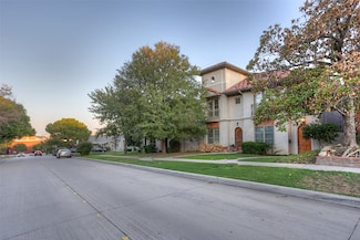 3637 Crestline Rd, Fort Worth, TX 76107