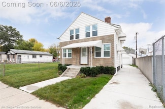 36 E Kalama Ave, Madison Heights, MI 48071