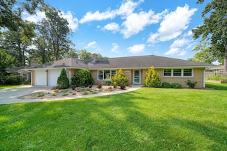 1815 Shoemaker Dr, Jackson, MI 49203