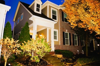 4194 Troutbrook Dr Unit 127, Dublin, OH 43017