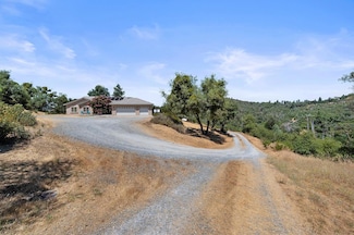 9300 Buckeye Ln, Mokelumne Hill, CA 95245