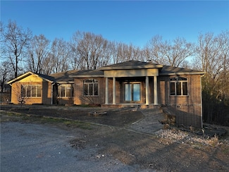 1 Barrow Cir, Bella Vista, AR 72715