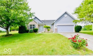 1527 Royal Lake Cir, Indianapolis, IN 46228