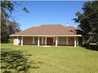 1617 Carmel Dr, Lafayette, LA 70501