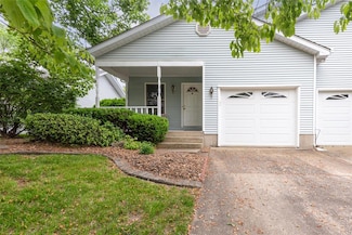 1118 Cobblestone Dr, Edwardsville, IL 62025