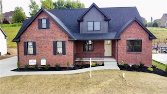1037 Skyline Dr, Canonsburg, PA 15317