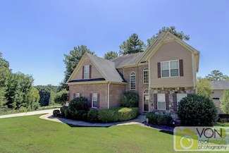 5977 Rosie Ln SE, Mableton, GA 30126