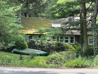 6 West Cir, Ringwood, NJ 07456