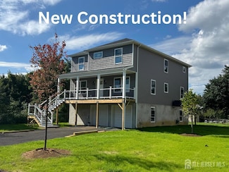 17 John St, Sayreville, NJ 08872