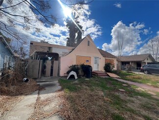 841 W 17th St, San Bernardino, CA 92405