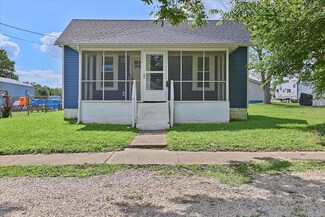 305 S Harry Junior St, Desloge, MO 63601