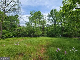 9785 Meadow Rock Dr, Hagerstown, MD 21740