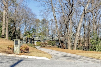 285 Glen Lake Dr NW, Atlanta, GA 30327