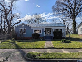 903 Spruce St, Gadsden, AL 35901