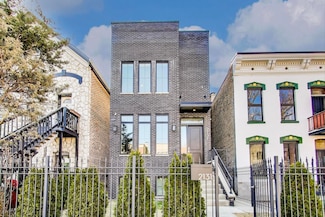 2131 W Huron St, Chicago, IL 60612