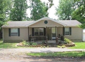 397 Shoreline Dr, New Concord, KY 42076