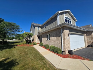 8452 Dunmore Dr, Tinley Park, IL 60487