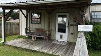 920 Cable St, Conroe, TX 77301