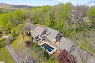 902 Altamont Rd, Greenville, SC 29609