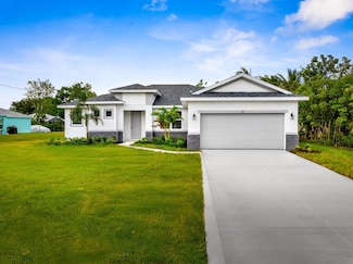 2433 SW Hinchman St, Port St. Lucie, FL 34984