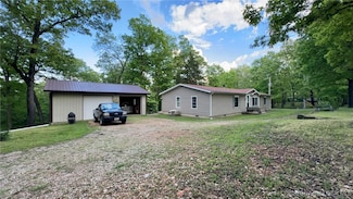 29745 Canary Rd, Gravois Mills, MO 65037