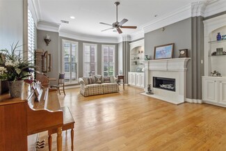 1331 Hyde Park Blvd, Houston, TX 77006