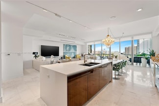 3300 NE 188th St Unit 909, Aventura, FL 33180