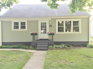 324 Lewis St, Avilla, IN 46710