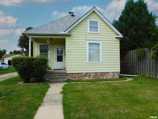1923 W Moss Ave, Peoria, IL 61604