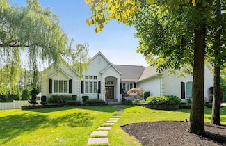 4 Holly Knoll Dr, Cape May Court House, NJ 08210