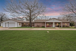 116 Walker Trace, Streetman, TX 75859
