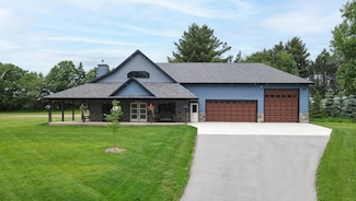 W7914 Pew Rd, Hortonville, WI 54944