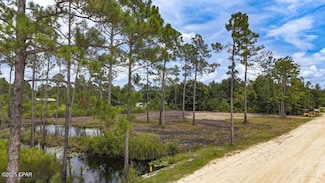 10612 Winterhill Rd, Southport, FL 32409